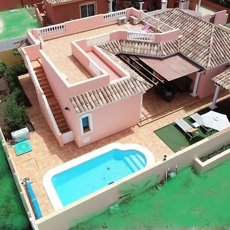别墅 Bella Lucia 1. Piscina Climatizada, Wifi, Bbq. 科拉雷侯
