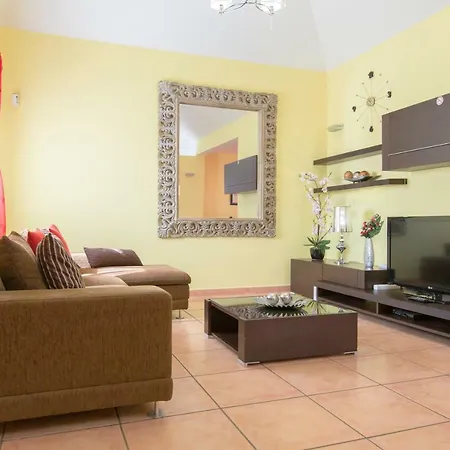 Bella Lucia 1. Piscina Climatizada, Wifi, Bbq. * コラレホ